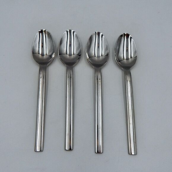Oneida Illumina 18/10 Table Place Oval Soup Spoons Stainless Flatware 7 In - Picture 1 of 11